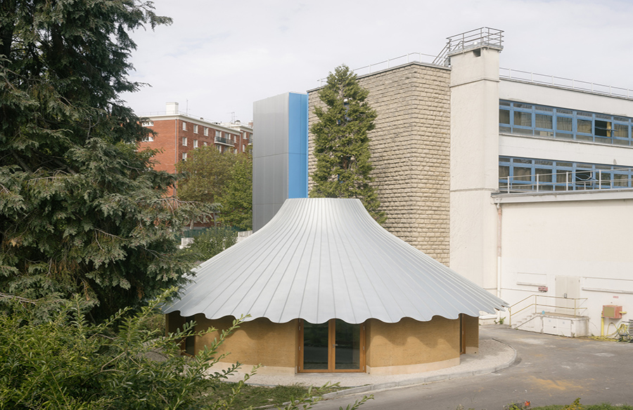 Le Vau Pavilion A Sustainable Educational Oasis