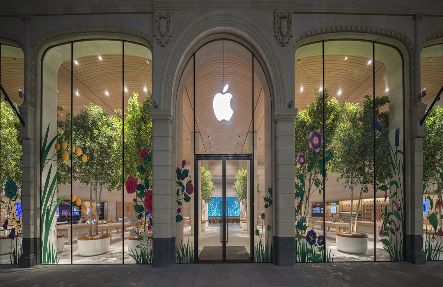 Apple Brompton Road Merging Heritage with Innovation